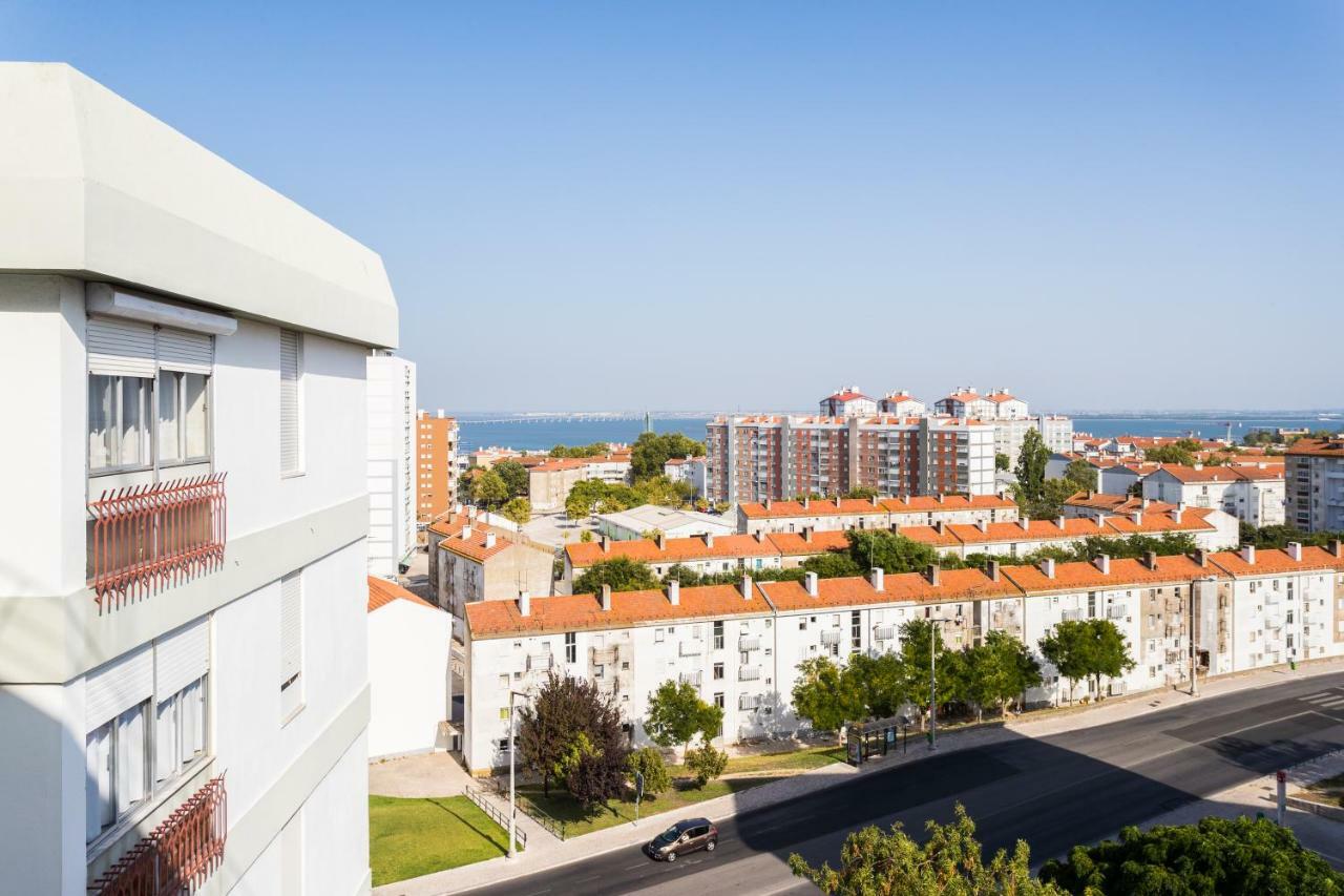 Lisbon Airport Suites Экстерьер фото
